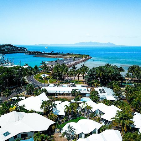 Island Leisure Resort Nelly Bay Bagian luar foto